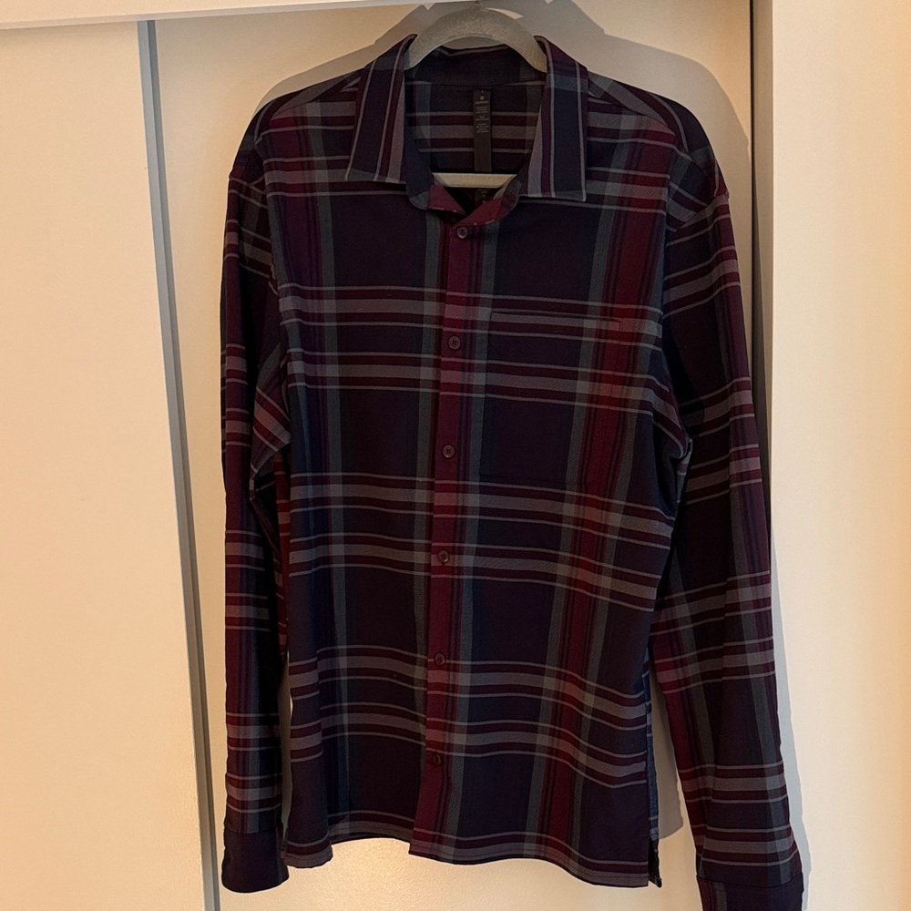 lululemon athletica Men's Plaid Shirt - Dark Blue and Burgundy